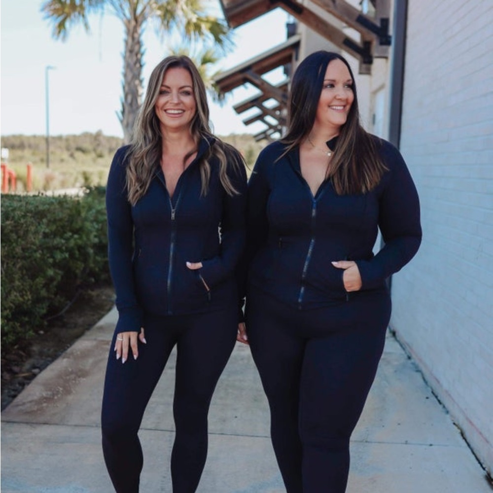 Staying Aswift Activewear Jacket in Black